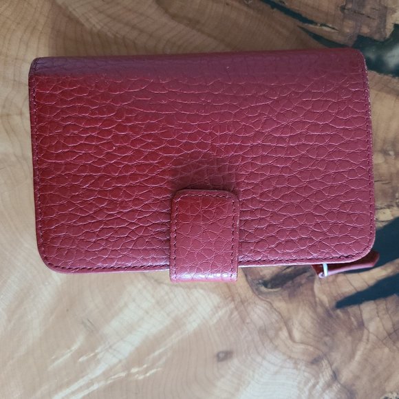 Roots Red Cervino Leather Wallet - Picture 1 of 6